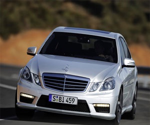 مصر اليوم - مرسيدس تكشف عن سيارتها أس - 63 الجديدة