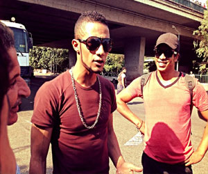 مصر اليوم - محمد رمضان يقفز من أعلى كوبري أكتوبر في قلب الأسد