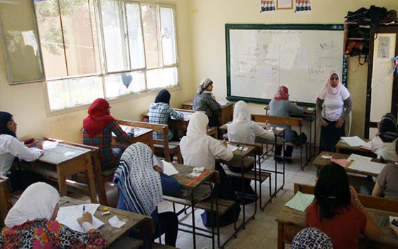 مصر اليوم - وزارة التعليم المصري تعلن ضبط 19 حالة غش وتداول الأسئلة عبر الإنترنت