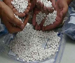 مصر اليوم - ضبط 600 قرص مخدر مع ربة منزل في الغردقة