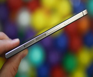 مصر اليوم - الكشف رسميًا عن أنحف هاتف في العالم