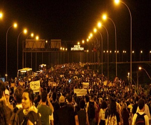   مصر اليوم -  الفيفا  يؤيد حق الجماهير البرازيلية في التظاهر