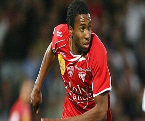   مصر اليوم - أوساسونا يعتزم شراء الفرنسي لوتيس