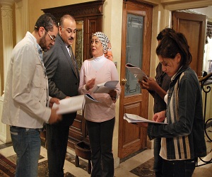   مصر اليوم - أحمد شفيق يقضي 14 ساعة يوميًا في تصوير نقطة ضعف