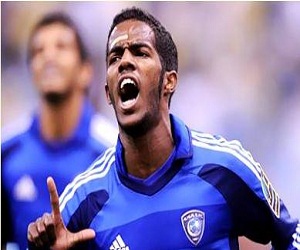   مصر اليوم - عقد نواف العابد لاعب الهلال الأغلى محليًا في السعودية