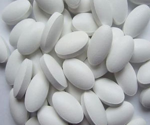 مصر اليوم - ضبط صيدلي في الغردقة ومعه 800 قرص مخدر