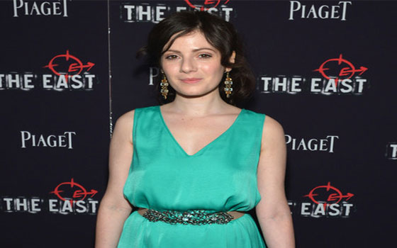   مصر اليوم - عودة الحزام  بقوة من جديد ليتربع على عرش الموضة هذا العام