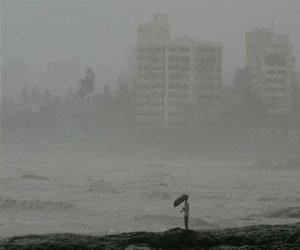 مصر اليوم - مقتل العشرات واحتجاز الالاف جراء رياح موسمية مبكرة في الهند