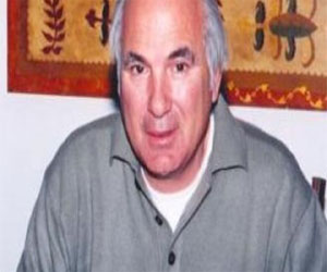   مصر اليوم - طاهر الشيخ يترشح مستقلا على عضوية الأهلي فوق 52 سنة