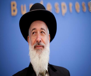 مصر اليوم - التحقيق مع حاخام إسرائيل الأكبر بشبهات سرقة وفساد