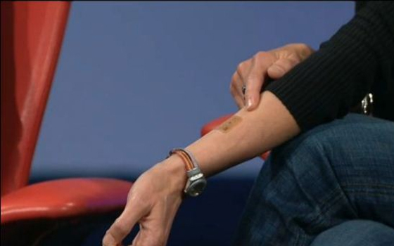   مصر اليوم - موتورولا تبتكر كلمات مرور عبر وشم وحبوب