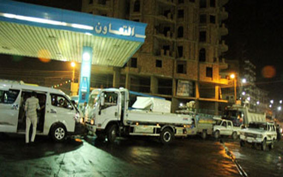 مصر اليوم - تزايد حدة الغضب الشعبي لعجز الحكومة عن الوفاء بوعودها