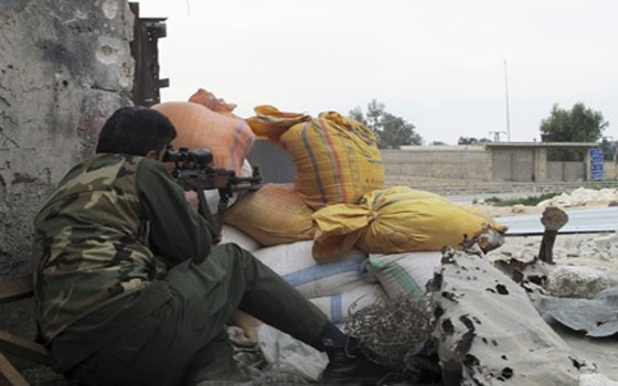   مصر اليوم - سقوط 96 قتيلاً الخميس وحرب دير الزور واشتباكات حلب ووفاة 100 في سجنها