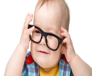   مصر اليوم - إعرف ذكاء طفلك من حجم رأسه