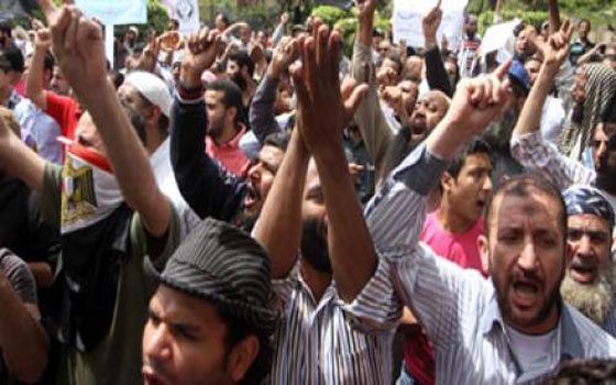   مصر اليوم - عمال مصر يؤكدون على  إسقاط النظام بمشاركتهم في تظاهرات 30 يونيو