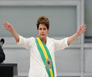   مصر اليوم - رئيسة البرازيل تقترح تنظيم استفتاء لإجراء إصلاح سياسي