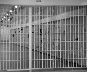   مصر اليوم - سجن سعودي 3 سنوات بتهمة التحريض والإخلال بالأمن