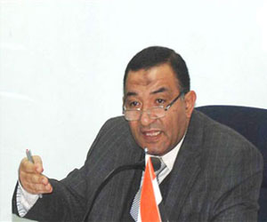   مصر اليوم - محافظ سوهاج يبحث مع القوي السياسية خطة تأمين تظاهرات 30 يونيو ‏