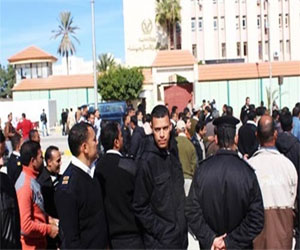   مصر اليوم - شرطة الأقصر تنفذ عملية اقتحام وهمية للأقسام والبنوك استعداداً لـ30 يونيو