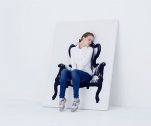   مصر اليوم - مجموعة مبتكرة من المقاعد تستخدم كلوحات فنية