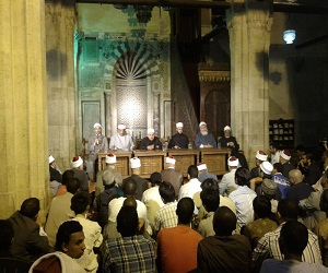   مصر اليوم - علماء الأزهر : الجامع يجمع ولا يفرق ويعمل على جمع الشمل والفقه هو التيسير بدليل