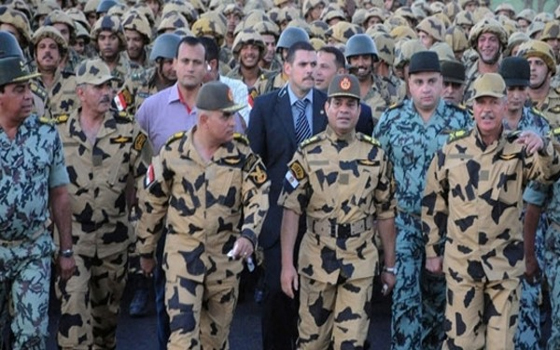   مصر اليوم - خبراء عسكريون يتوقعون تدخل الجيش في حماية الأمن العام حال تصاعد تظاهرات 30 يونيو