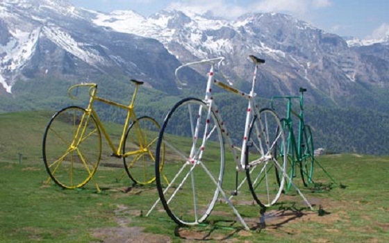 مصر اليوم - استعراض في فرنسا لأشهر 5 سباقات صعود الجبال بالدراجات في التاريخ