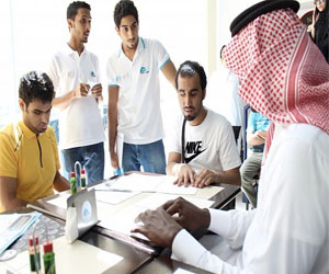   مصر اليوم - سعوديات يبتكرن قائمة طعام للمكفوفين تلقى رواجًا في مطاعم جدة