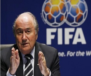   مصر اليوم - بلاتر يؤكد أن كأس القارات لعبت دورًا إيجابيًا في البرازيل