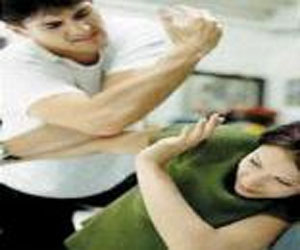 مصر اليوم - العنف ضد المرأة أحد أسباب زيادة الأوبئة