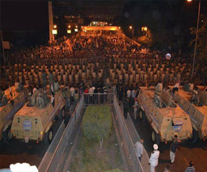   مصر اليوم - متظاهرو وزارة الدفاع يواصلون اعتصامهم لليوم الثامن على التوالي