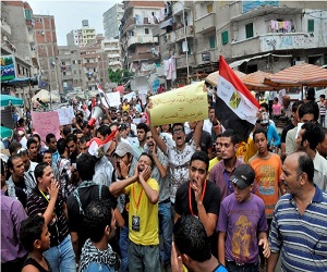   مصر اليوم - انطلاق 3 مسيرات في سوهاج لإسقاط الرئيس مرسي