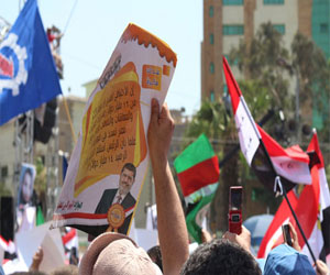   مصر اليوم - معتصمو رابعة العدوية يغلقون كافة الشوارع المؤدية إلى الميدان