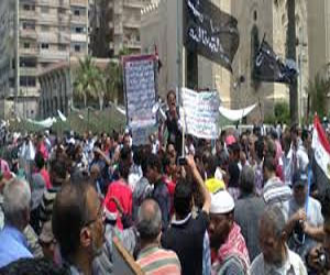   مصر اليوم - ارتفاع أعداد المتظاهرين في ميدان القائد إبراهيم بالإسكندرية