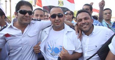   مصر اليوم - 7 ضباط  شرطة يعلنون تضامنهم مع متظاهري التحرير
