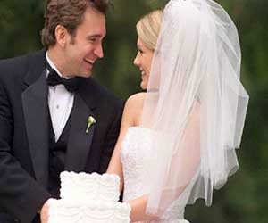 مصر اليوم - العريس الثمل يصيب عروسه بارتجاج في المخ