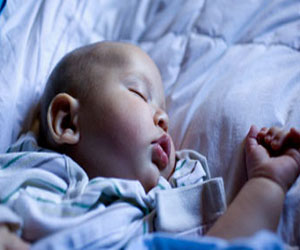 مصر اليوم - قلة النوم وراء زيادة نشاط الأطفال و عدم الانتباه