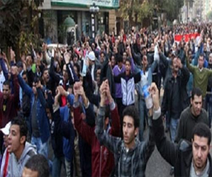   مصر اليوم - سوهاج تحتفل بعد بيان القوات المسلحة‏