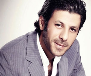   مصر اليوم - أزمات عدة لـ إياد نصار في موجة حارة