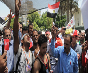   مصر اليوم - السوايسة يردون على بيان السيسي بالألعاب النارية