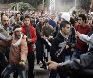 مصر اليوم - اشتباكات بين مؤيدي ومعارضي الرئيس في السويس