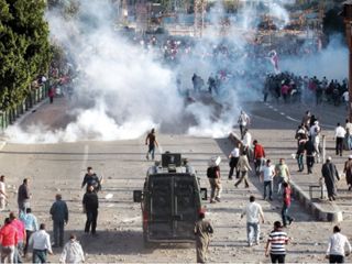   مصر اليوم - إطلاق القنابل المسيلة لفض اشتباكات في الغردقة