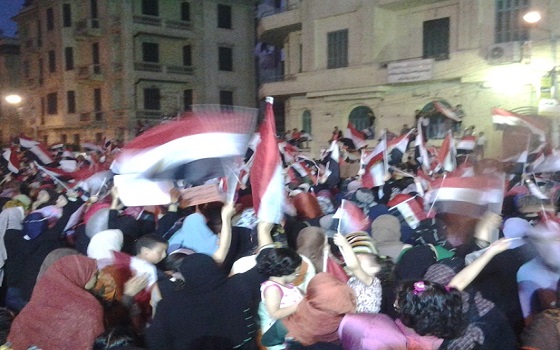   مصر اليوم - حالة من الغضب تسود أوساط المتظاهرين في الدقهلية عقب خطاب مرسي