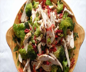   مصر اليوم - سلطة البروكلي بالدجاج والجبن