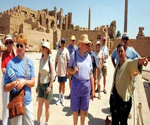   مصر اليوم - الشركات الإنكليزية تطالب بإجلاء سياحها بشكل فوري من الأقصر