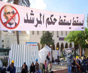   مصر اليوم - الهدوء يسود محيط قصر الاتحادية وسط تزايد في خيام المعتصمين