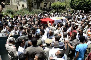   مصر اليوم - تشييع جثمان أحد ضحايا اشتباكات الإسكندرية