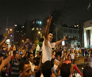   مصر اليوم - استمرار الأفراح في الأقصر إبتهاجًا بعزل مرسي