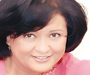 مصر اليوم - معالي زايد لـالعرب اليوم: أنا أم الشهيد في موجة حارة ومصر ستبنى من جديد