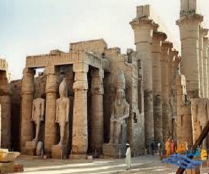   مصر اليوم - إجراءات أمنيه مشددة في البحر الأحمر لتأمين المنشات السياحة والمهمة